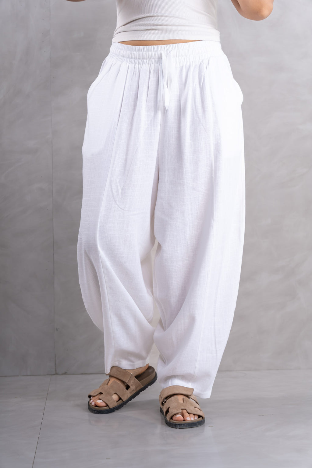 Balloon linen pants