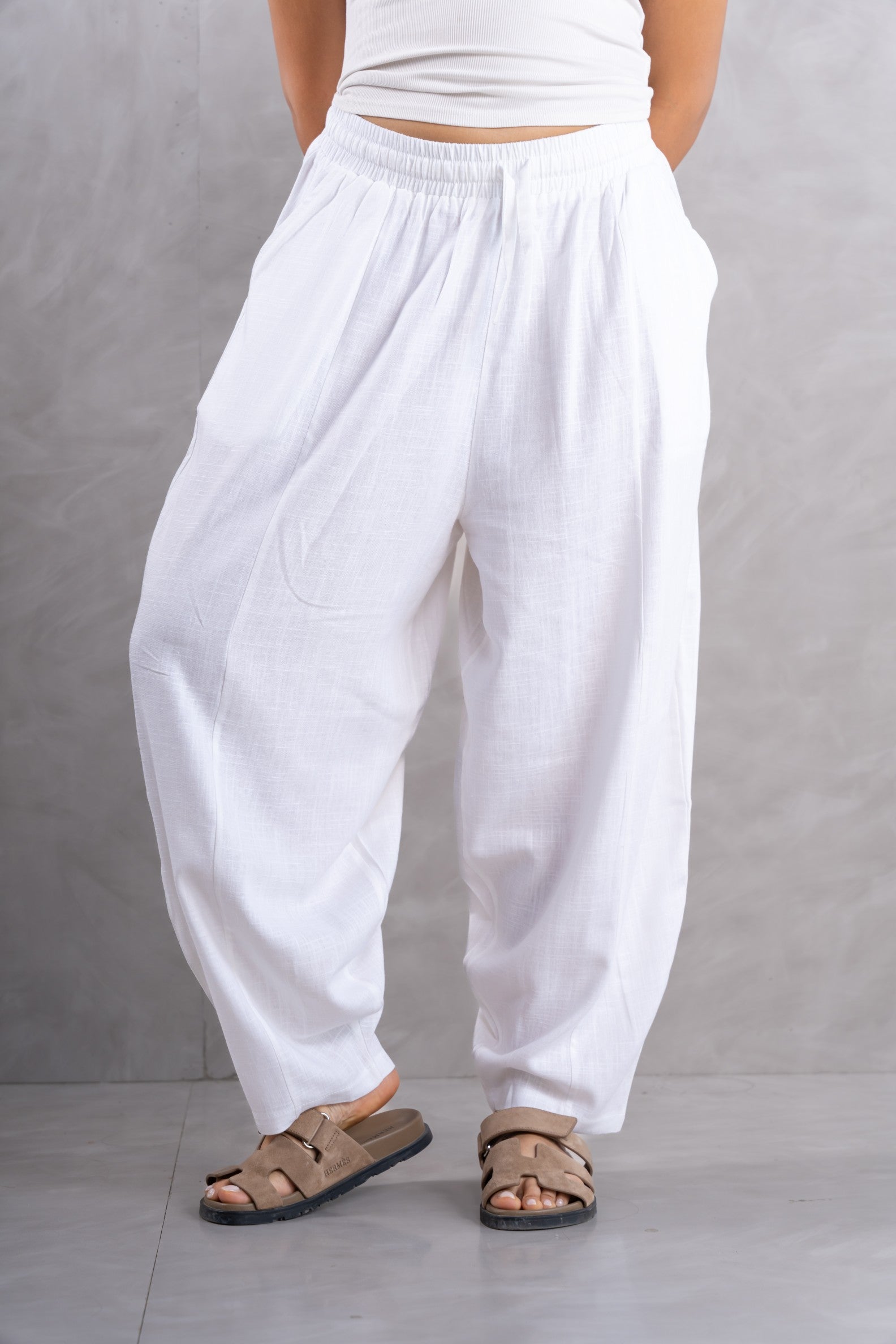 Balloon linen pants